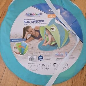 SwimSchool Kids Pop-Up Fish Sun Shelter - Blue and Green
